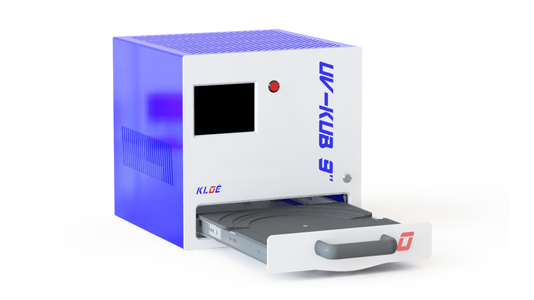 Insolator UV-KUB 9 with open drawer