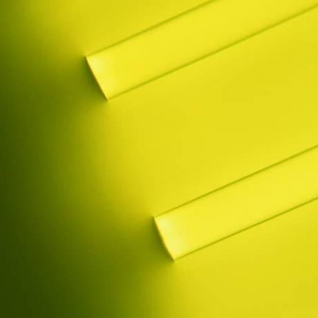 Example of photonics device: straight termination of waveguides